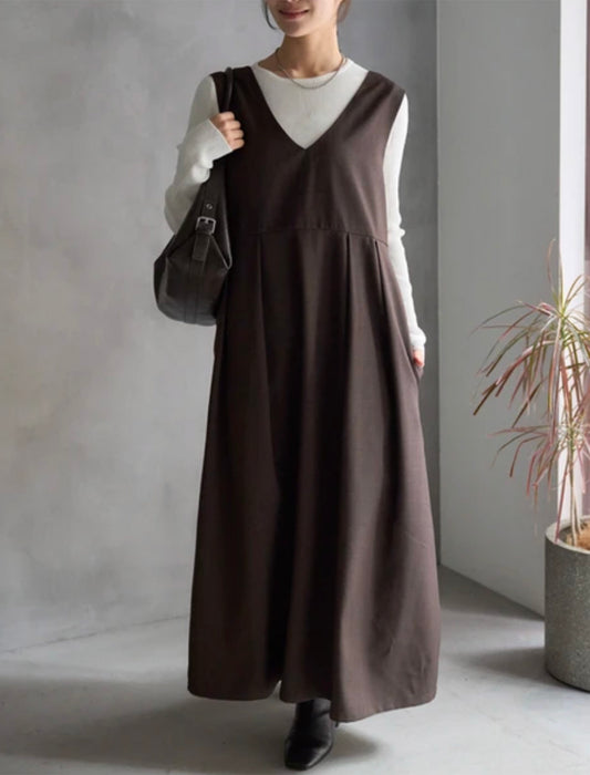 ゆったりVネックタックジャンパースカート