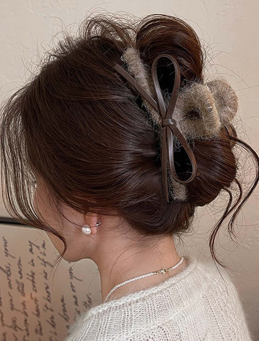 【近日入荷】華やか大きめヘアクリップ　※ブラウンは2月上旬入荷