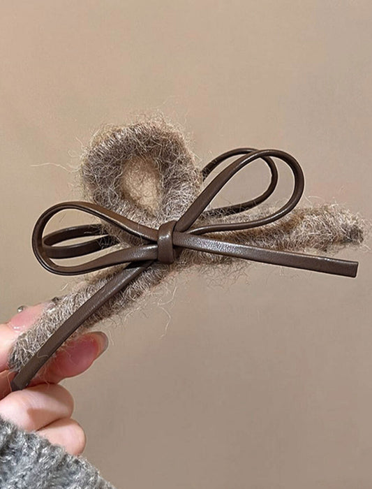 【近日入荷】華やか大きめヘアクリップ　※ブラウンは2月上旬入荷