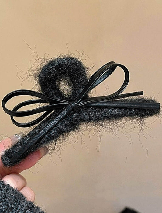 【近日入荷】華やか大きめヘアクリップ　※ブラウンは2月上旬入荷