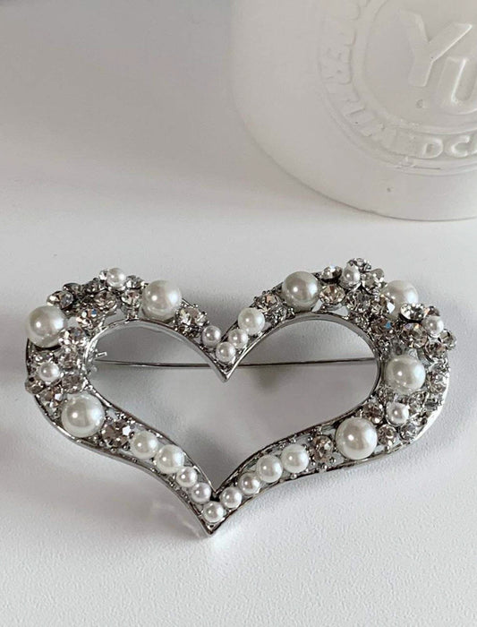 ハートモチーフエレガントブローチ | Northmall（ノースモール）暮らし