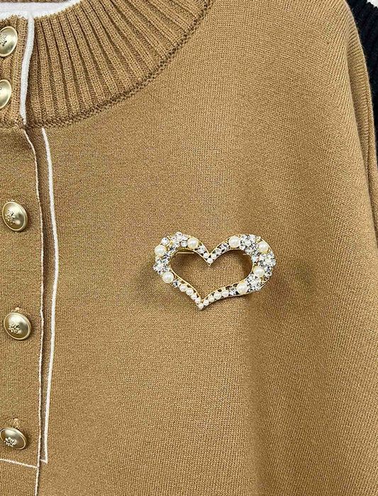 ハートモチーフエレガントブローチ