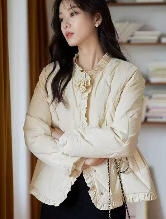 フラワーモチーフ付フリルヘムキルティングショートブルゾン