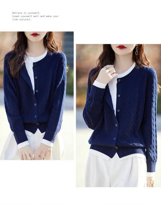 重ね着風 ケーブル編みニットプルオーバー