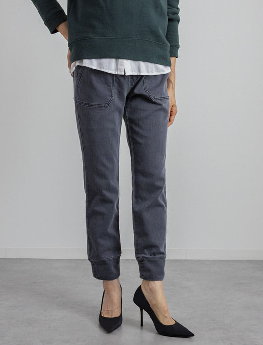 一度穿くと「虜」になるトリコデニムジョガーパンツ