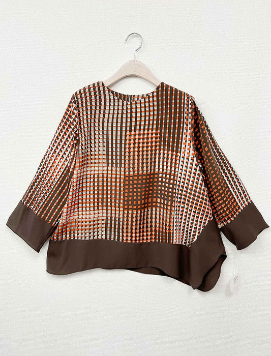 バイカラー裾切り替え・モダンチェックブラウス