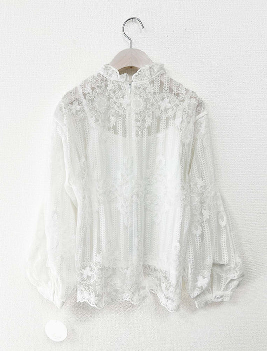 ハイネック・エレガントレースブラウス