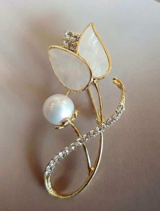 チューリップモチーフ・パールビジューブローチ