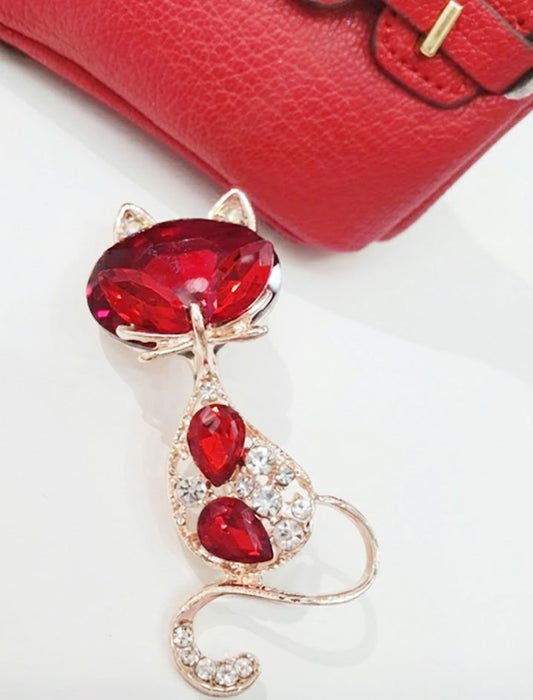 クリスタルキャット・エレガントビジューブローチ