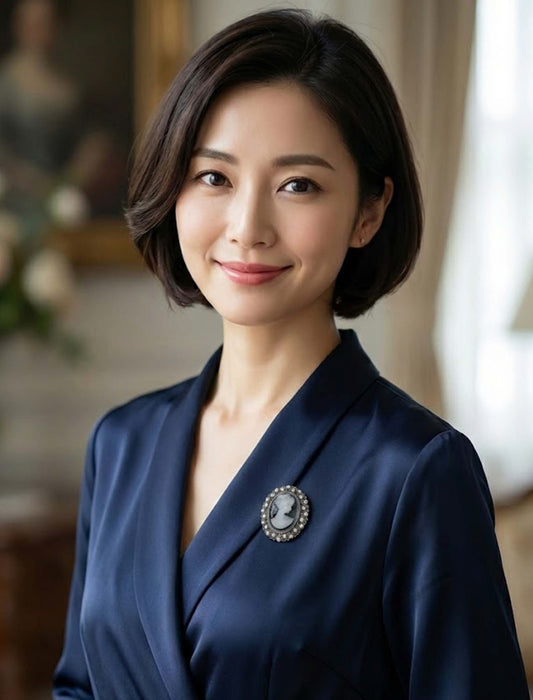 アンティーク風カメオ・ビジューラインブローチ