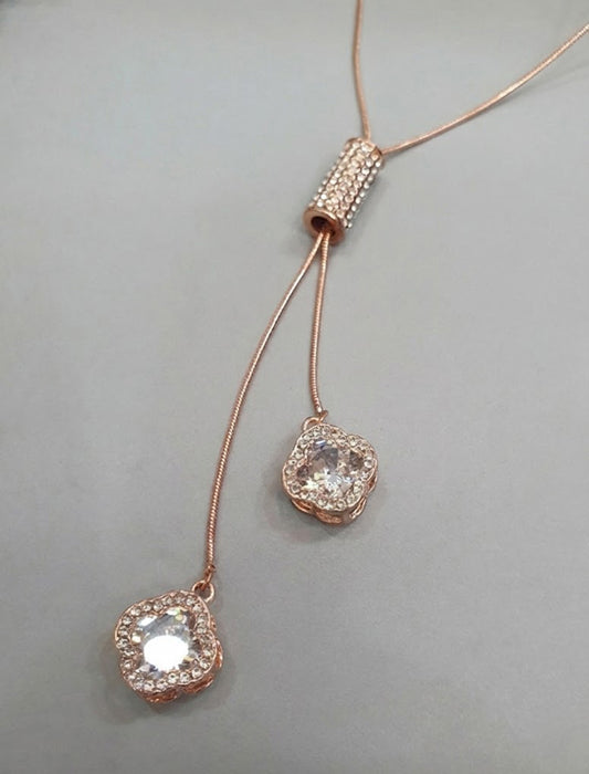 クリスタルモチーフ・ロングY字スライドネックレス