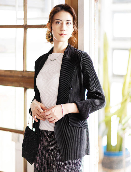 ＜SPECCHIO＞シャトルプリーツ ピークドラペル ダブルブレスト ジャケット