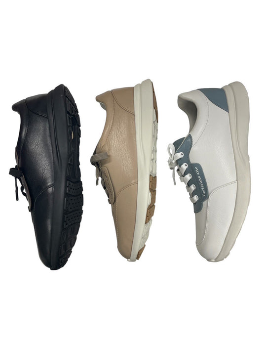 ＜カリシモアルテ＞軽量バイカラー・コートスニーカー