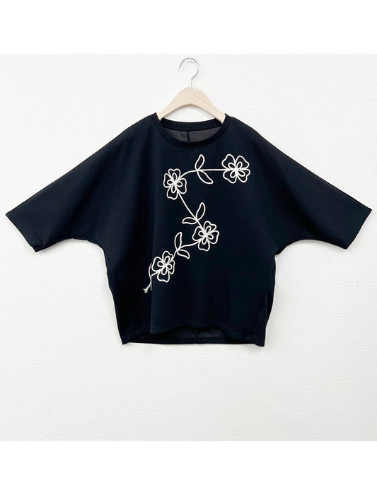 一筆書きラインフラワー刺繍 7分袖プルオーバーカットソー