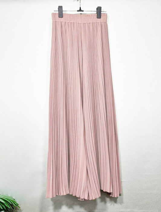 極細ランダムプリーツ フレアワイドパンツ（スカーチョ）