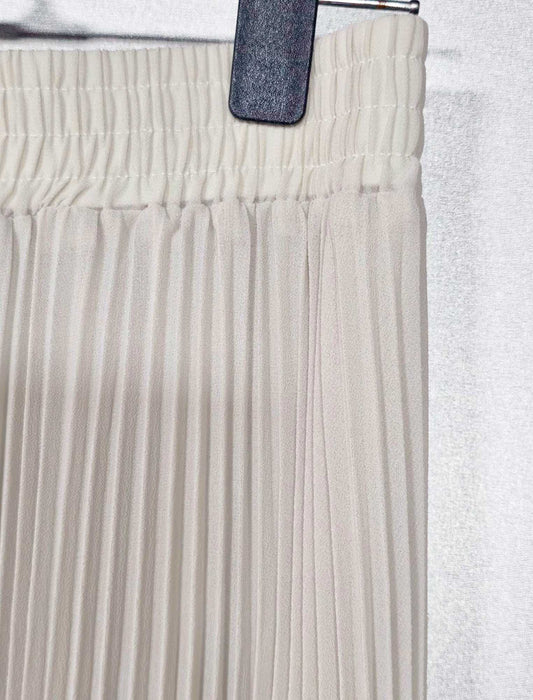 極細ランダムプリーツ フレアワイドパンツ（スカーチョ）