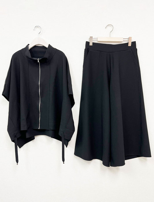 スタンドカラー ジップアップ半袖プルオーバー＆ワイドパンツ セットアップ