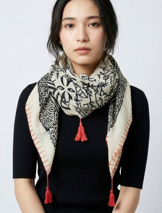 幾何学模様 ステッチデザイン タッセル付き大判ストール