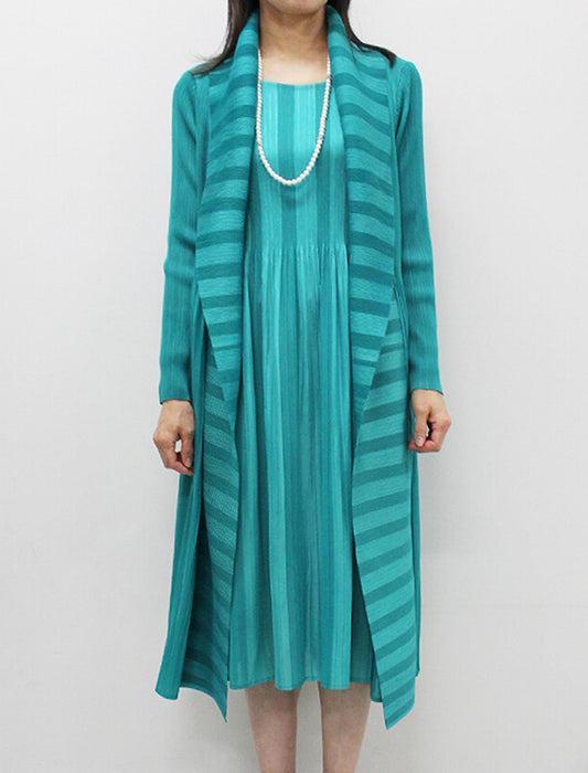 ストライプ柄入り重ね着風プリーツワンピース