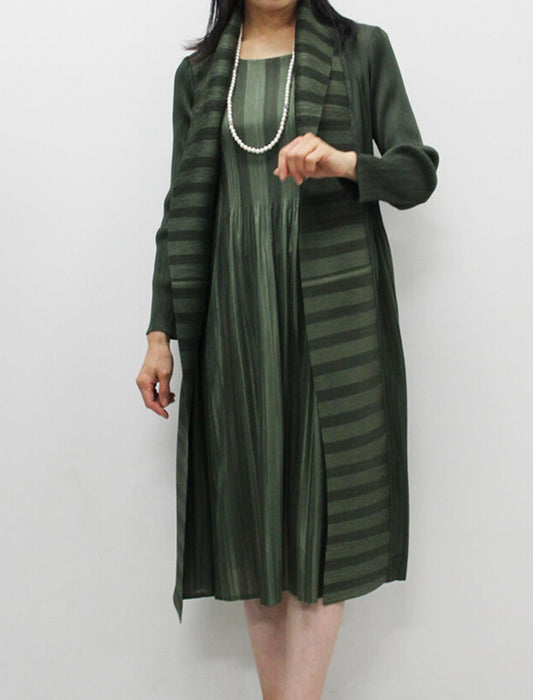 ストライプ柄入り重ね着風プリーツワンピース