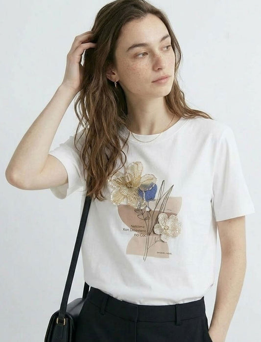 立体フラワーモチーフパッチワークＴシャツ